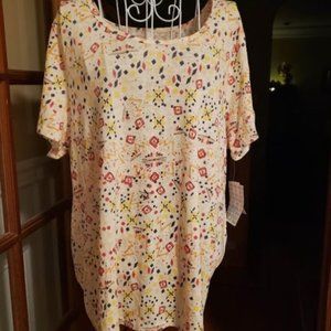 NWT LuLaRoe sz 2XL Classic T